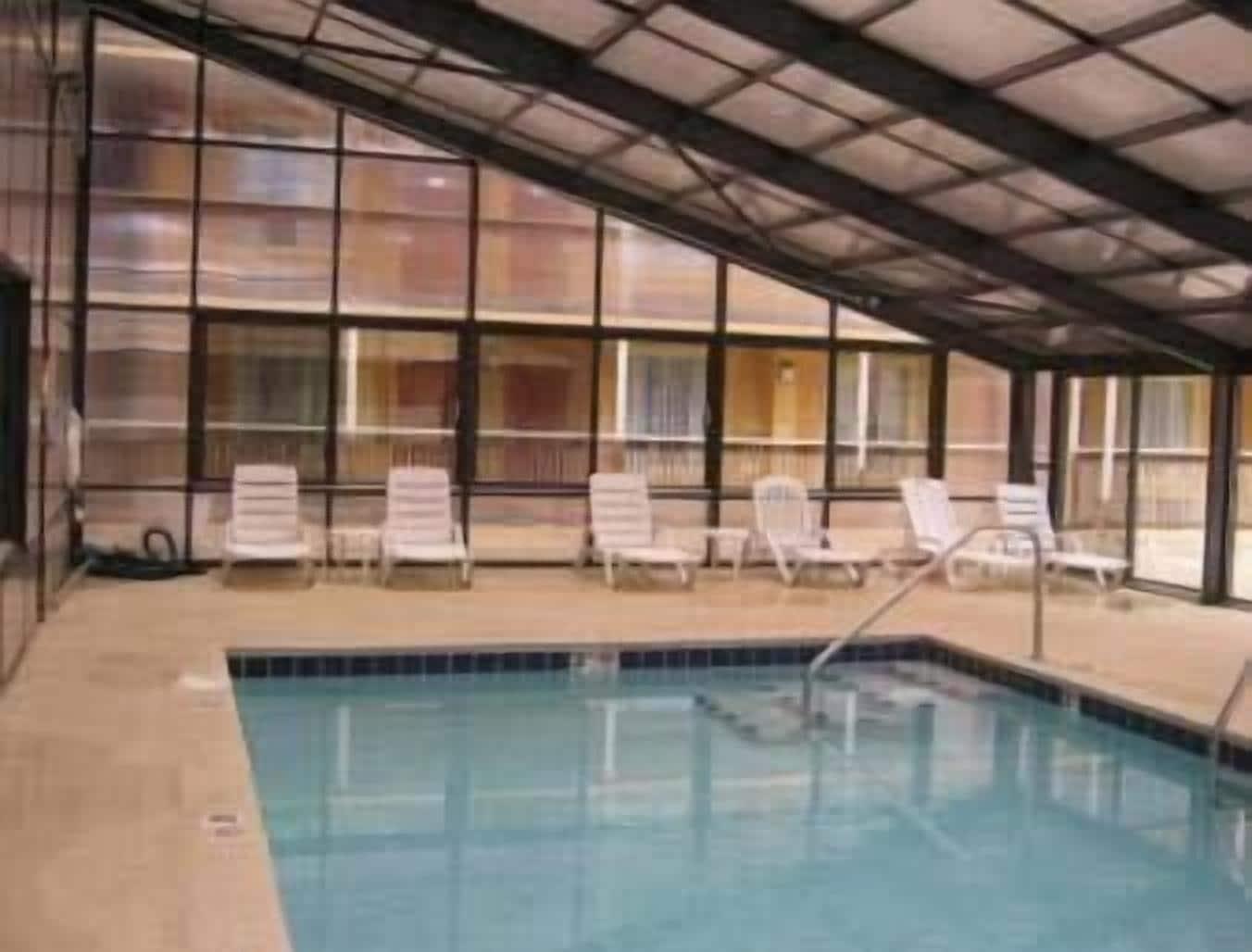 Days Inn & Suites By Wyndham Downtown Gatlinburg Parkway Eksteriør bilde