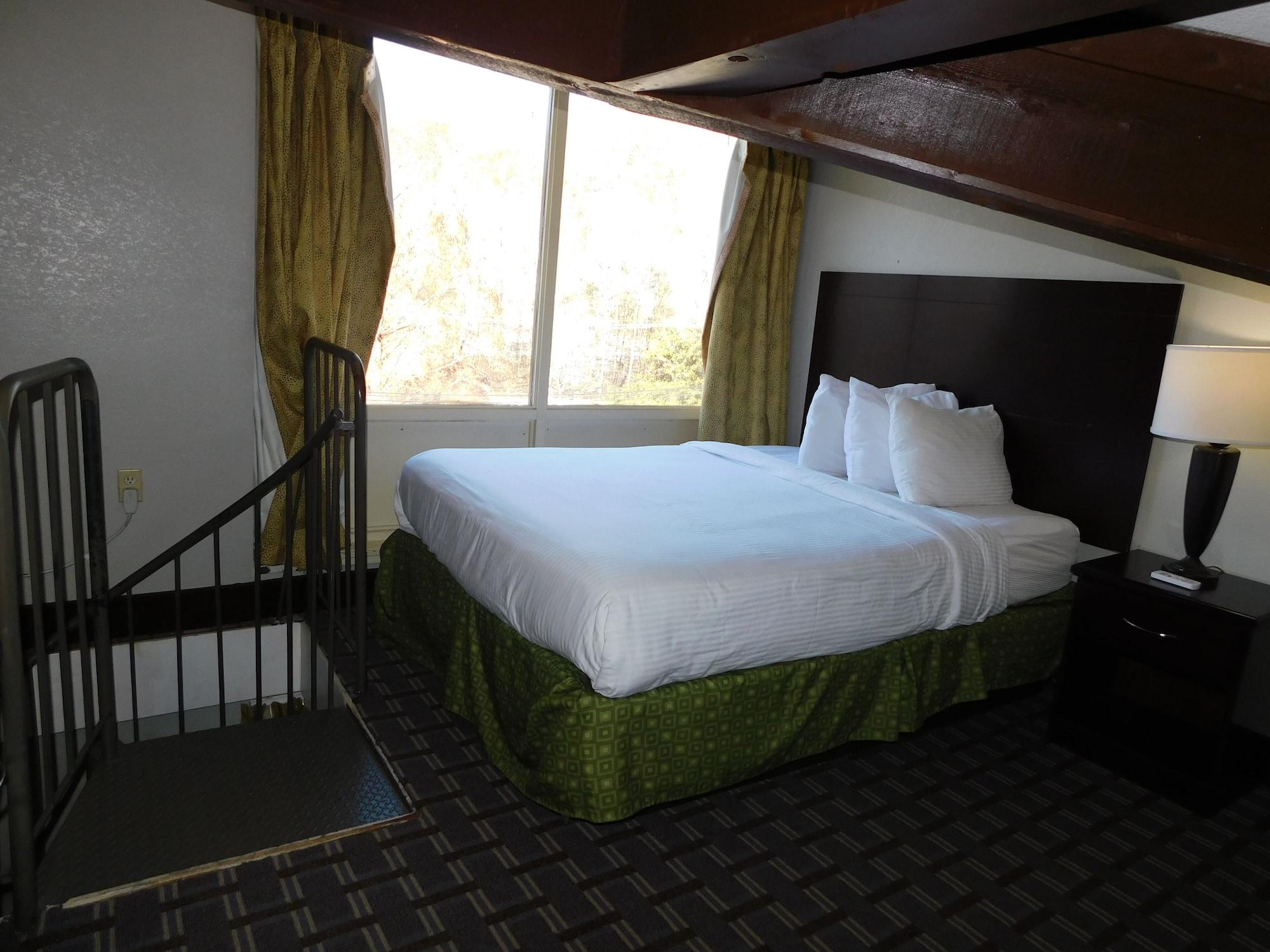Days Inn & Suites By Wyndham Downtown Gatlinburg Parkway Eksteriør bilde