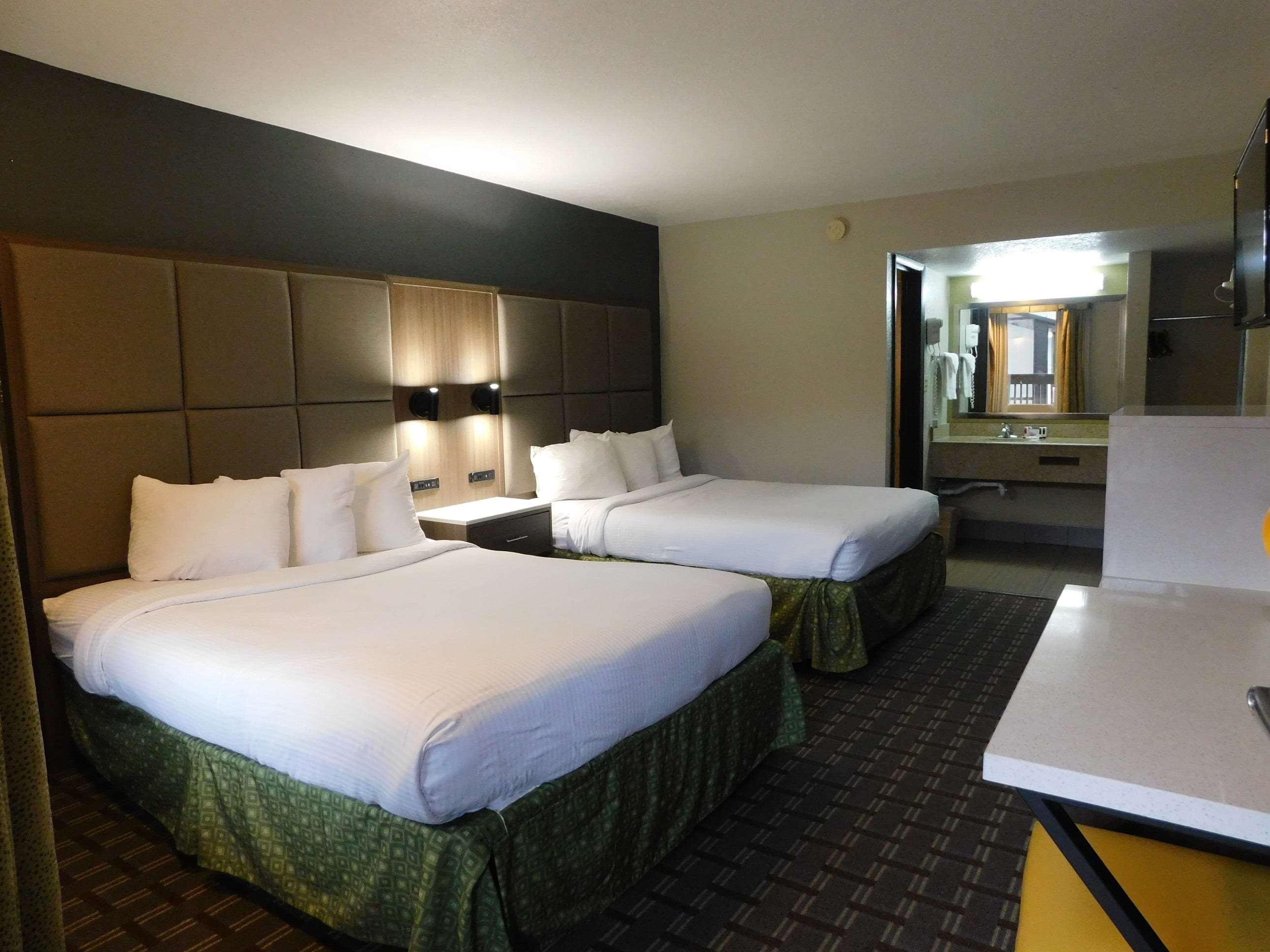 Days Inn & Suites By Wyndham Downtown Gatlinburg Parkway Eksteriør bilde