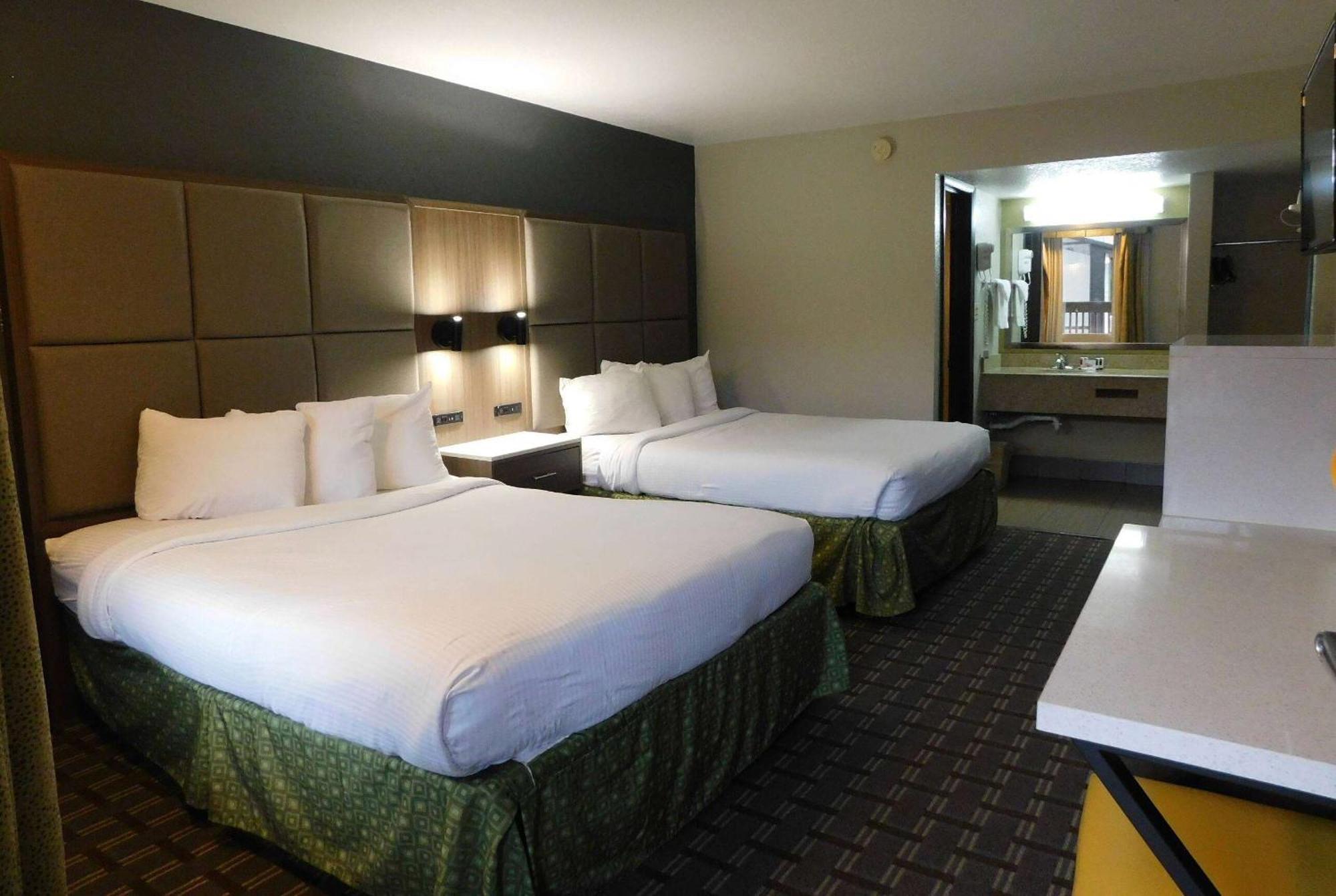 Days Inn & Suites By Wyndham Downtown Gatlinburg Parkway Eksteriør bilde